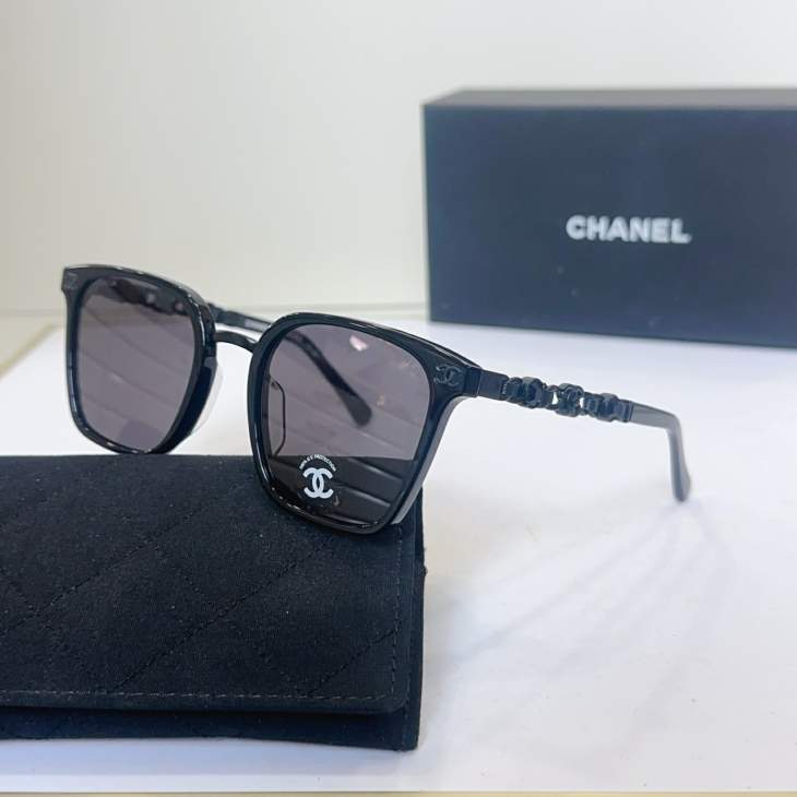 Picture of Chanel Sunglasses _SKUfw76770629fw